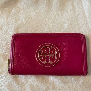 Tory Burch Wallet